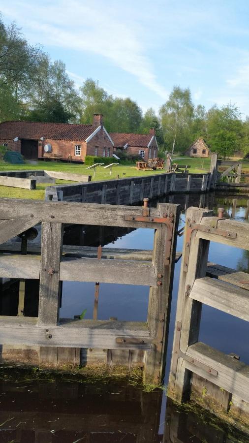 Ferienwohnung Gästehaus am Turm Papenburg Exterior foto